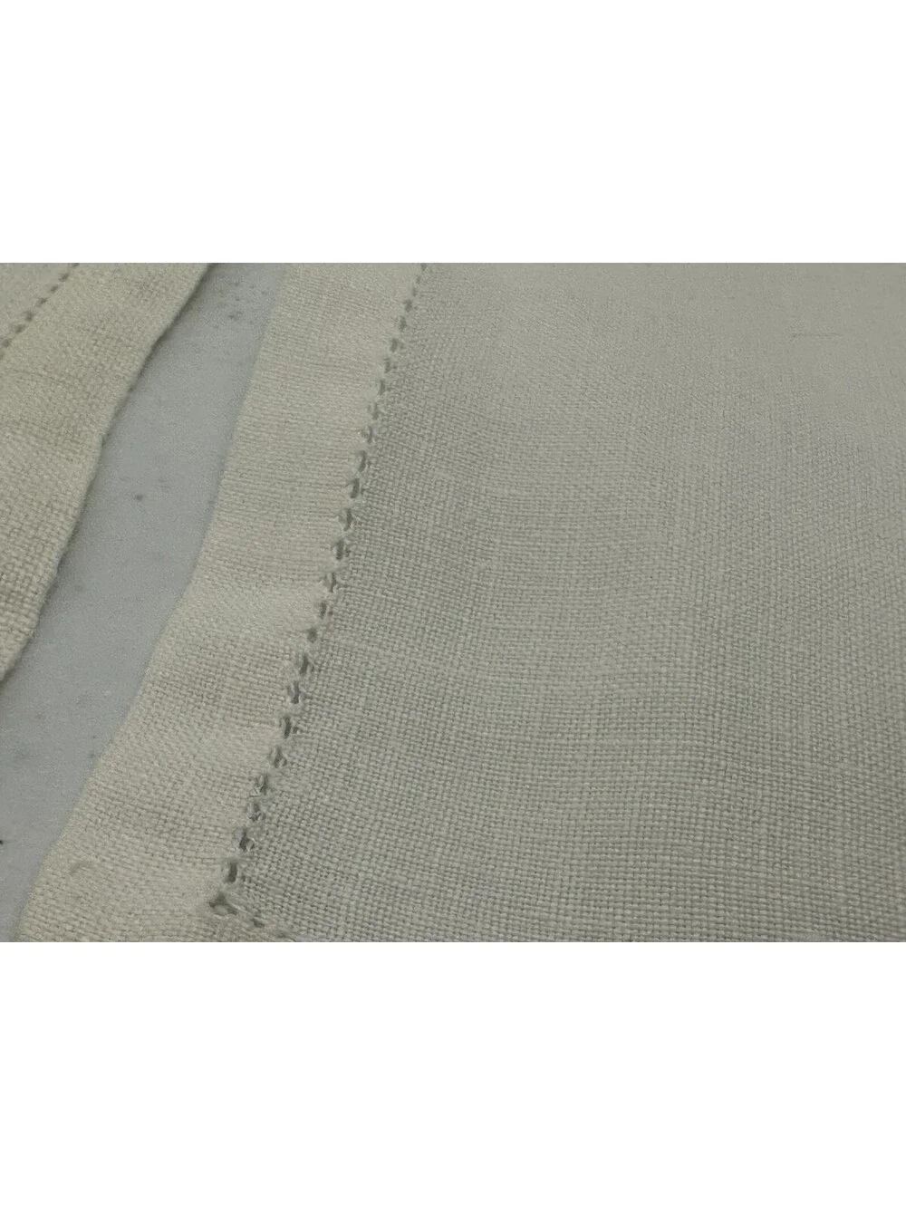 Vintage Cream White 4 Placemats 4 Napkins Linen? Cotton? Border